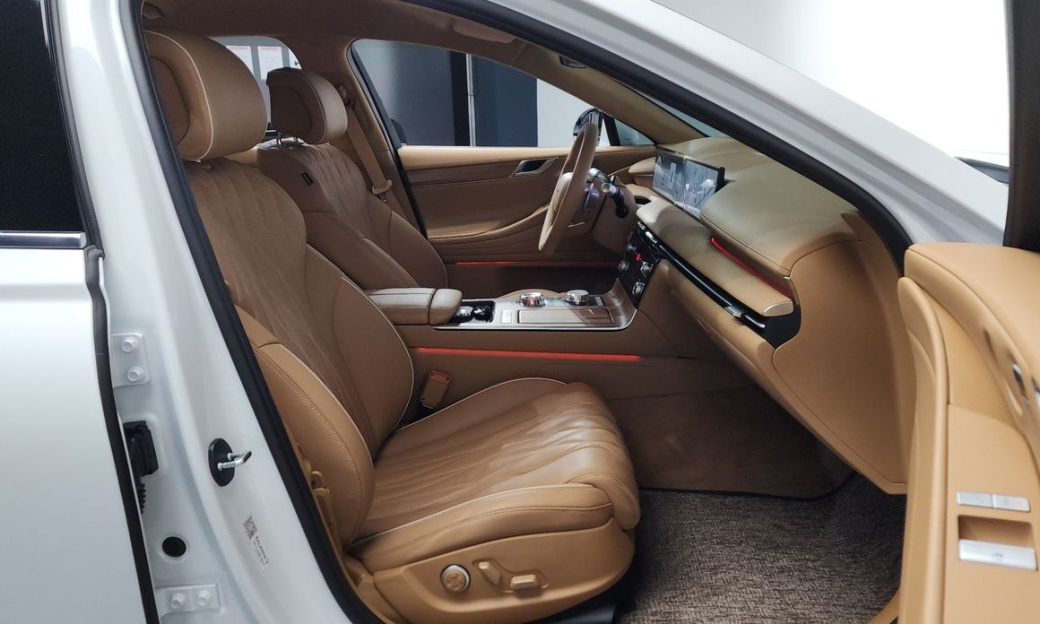 Genesis G80 Gasoline 2.5 Turbo AWD, 2026