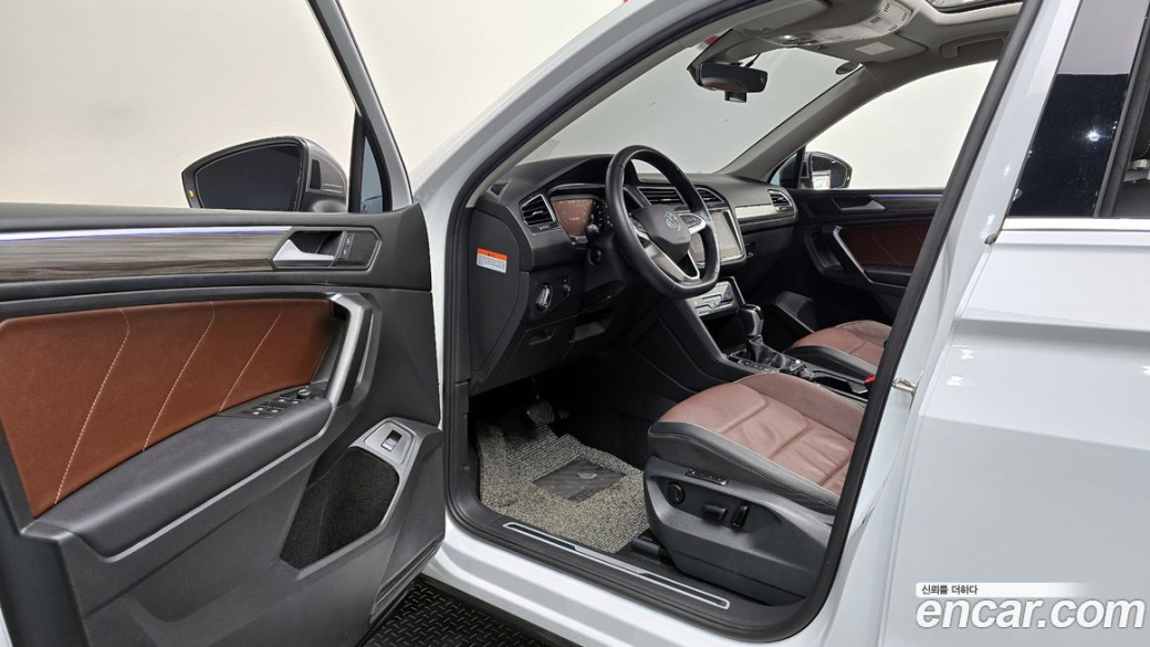Volkswagen Tiguan 2.0 TSI Prestige, 2023