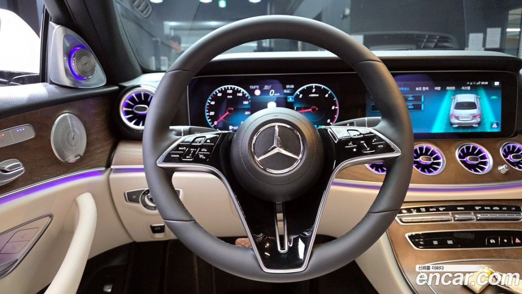 Mercedes-Benz E-Class E220d 4MATIC Exclusive, 2023