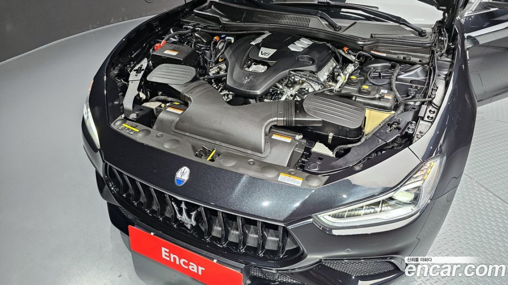 Maserati Ghibli 3.0 Modena, 2022