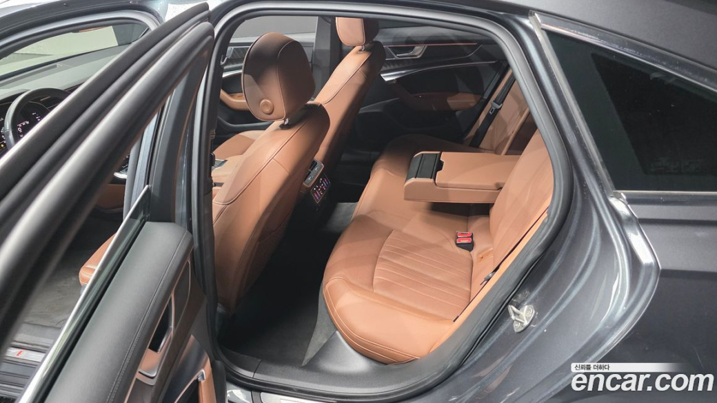Audi A6 45 TFSI Premium, 2022