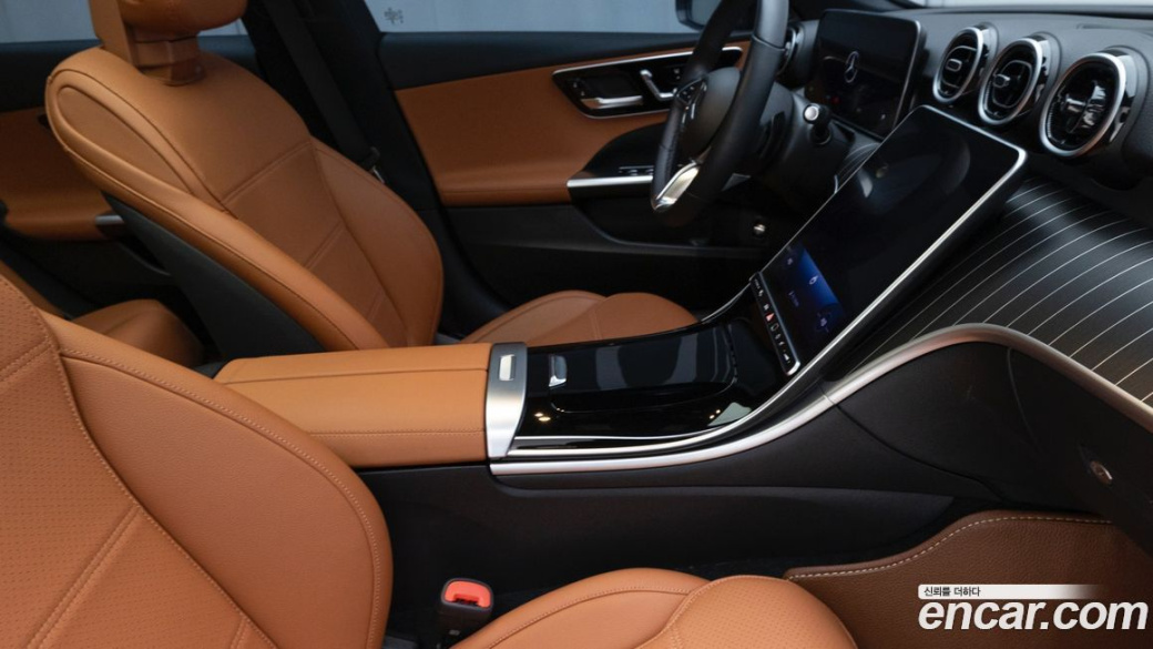 Mercedes-Benz C-Class C300 4MATIC Avantgarde, 2024