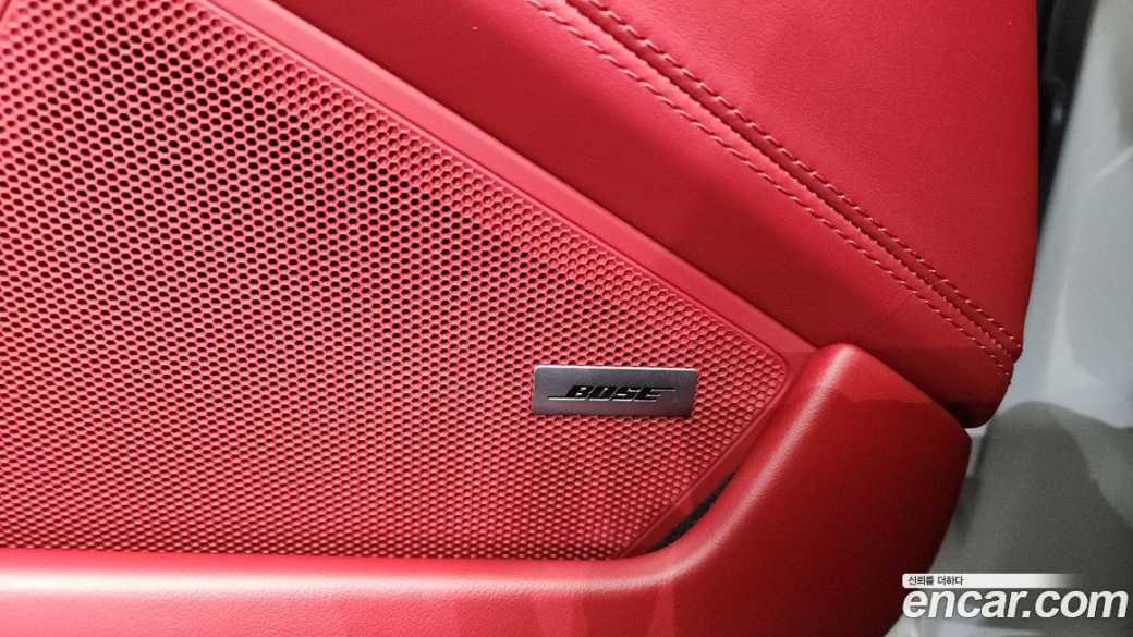Porsche 911 Carrera 4 GTS, 2023