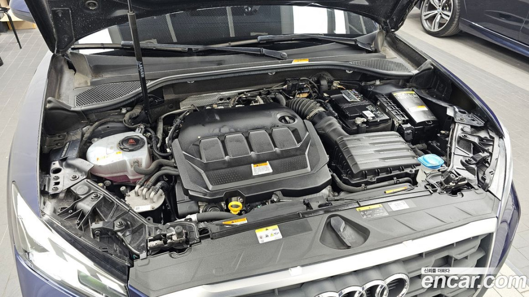 Audi Q2 35 TDI, 2023