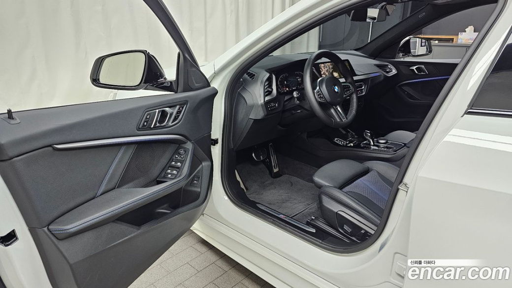 BMW 1-Series 120i M Sports, 2024