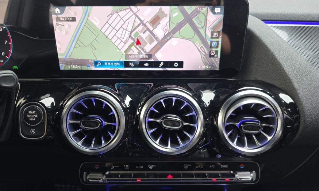 Mercedes-Benz GLA-Class GLA250 4MATIC, 2023