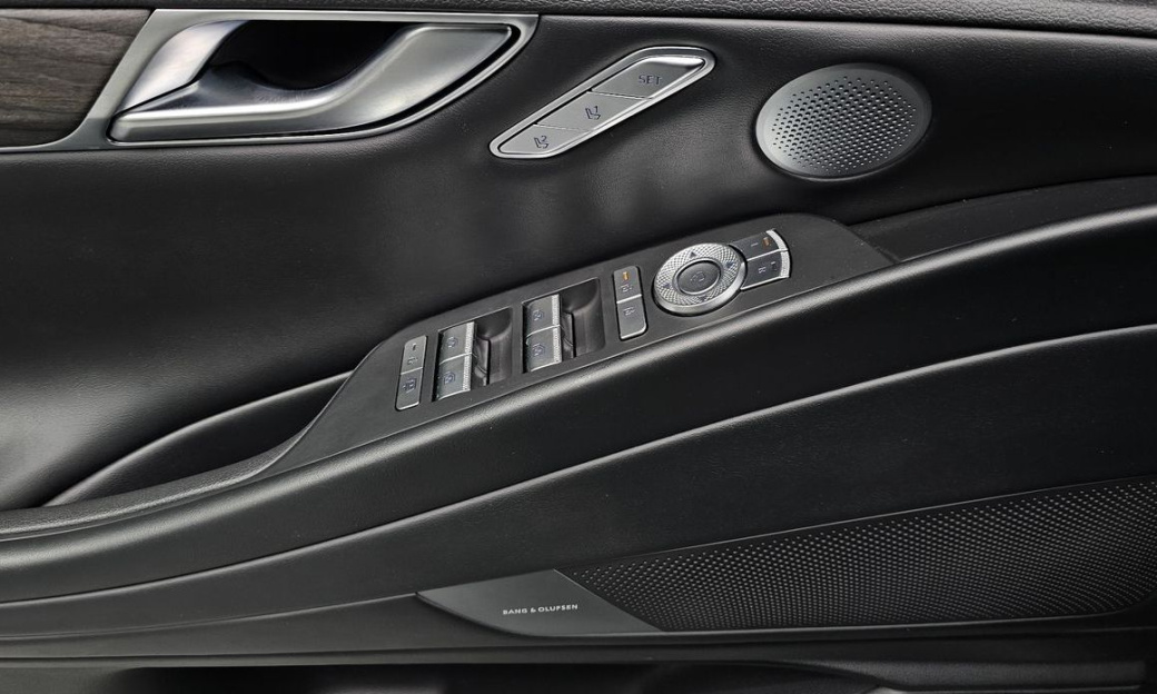 Genesis G80 Gasoline 2.5 Turbo AWD, 2025