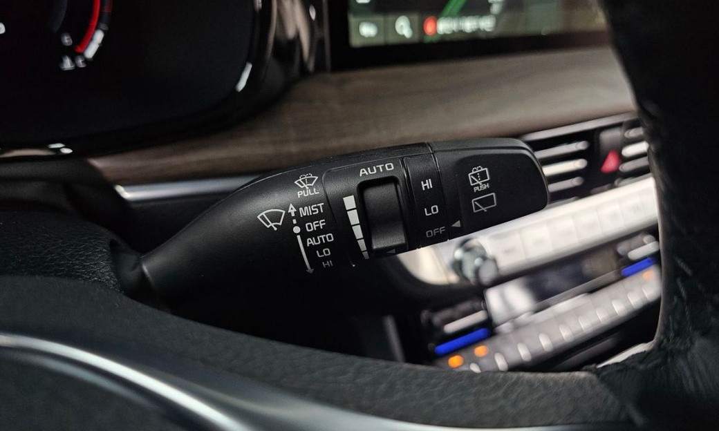 Kia Mohave Diesel 3.0 4WD 7-Seater, 2024