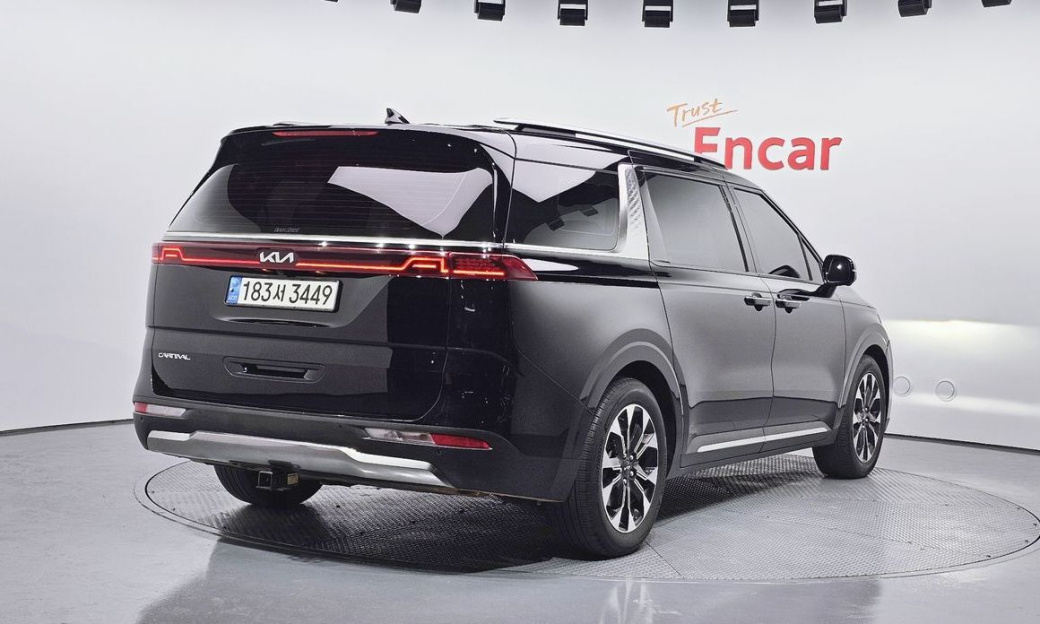 Kia Carnival 9-Seater Noblesse, 2023