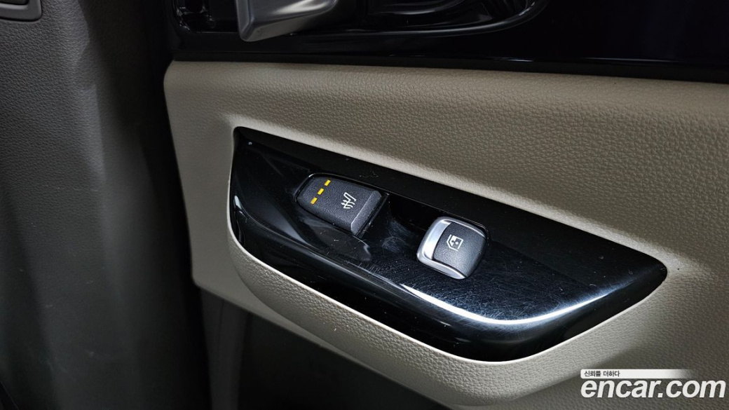 Kia Carnival 9-Seater Hi-Limousine(Special Vehicle), 2021