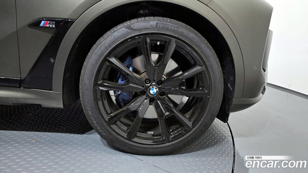 BMW X7 M60i xDrive M sport 6STR, 2025