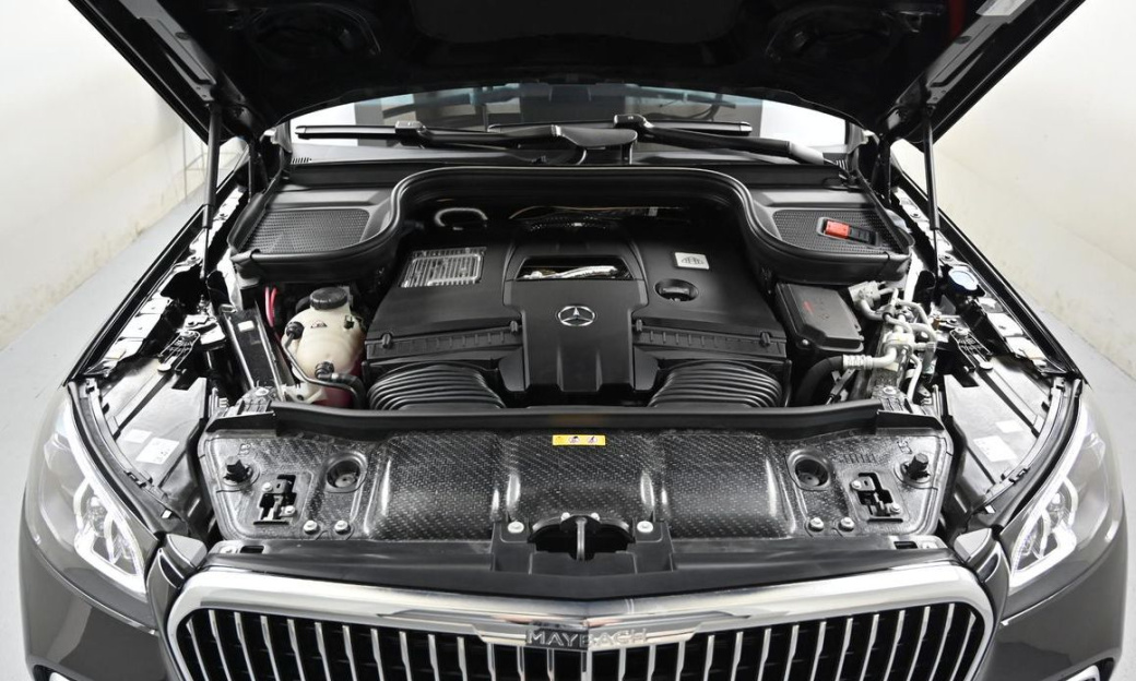 Mercedes-Benz GLS-Class Maybach GLS600 4MATIC, 2025