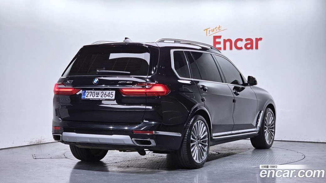 BMW X7 xDrive 40i Design Pure Excellence 7-Seater, 2022