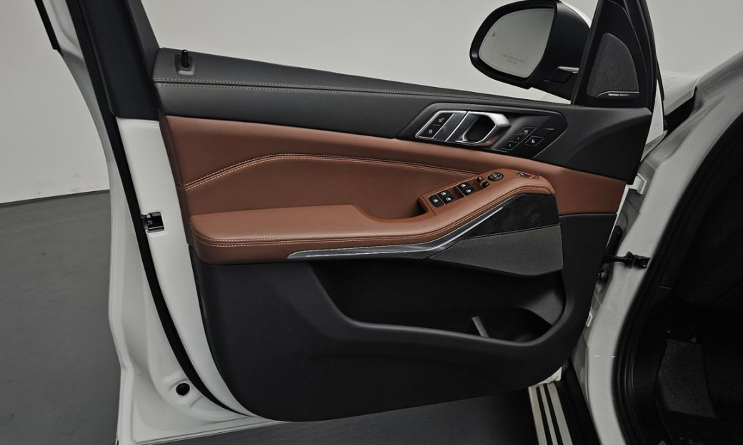 BMW X5 xDrive 40i xLine, 2024