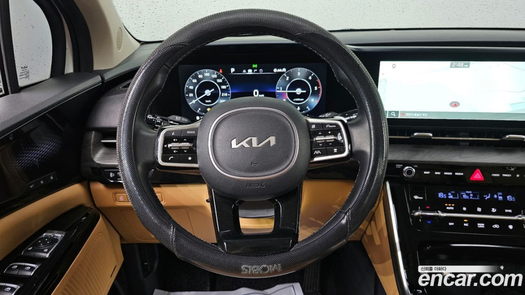 Kia Carnival 7-Seater Signature, 2023