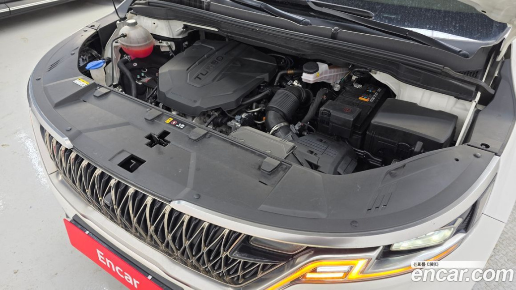 Kia Carnival 9-Seater Noblesse, 2023