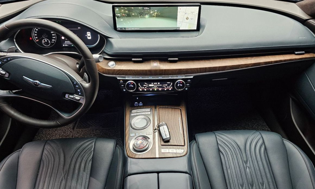 Genesis G80 Gasoline 2.5 Turbo AWD, 2022