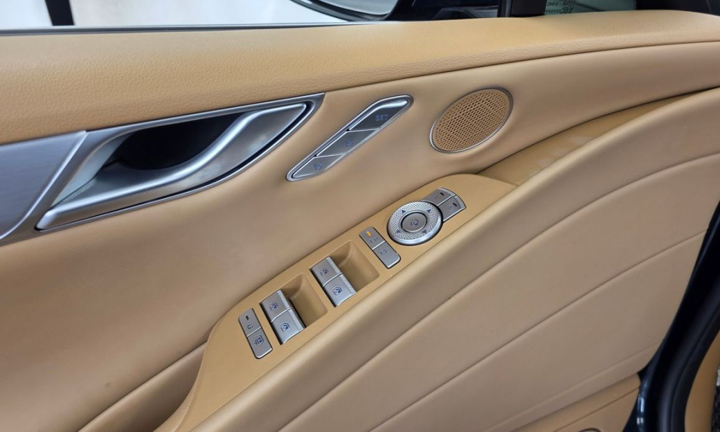 Genesis G80 Gasoline 2.5 Turbo AWD, 2025