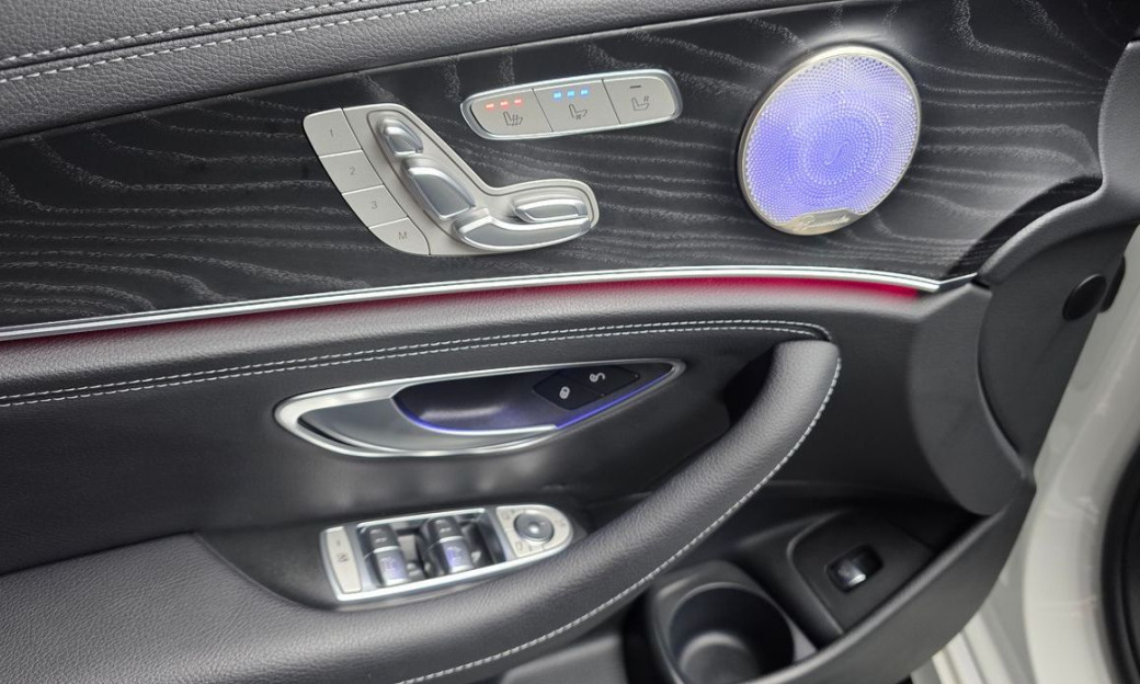 Mercedes-Benz E-Class E220d 4MATIC AMG Line, 2023