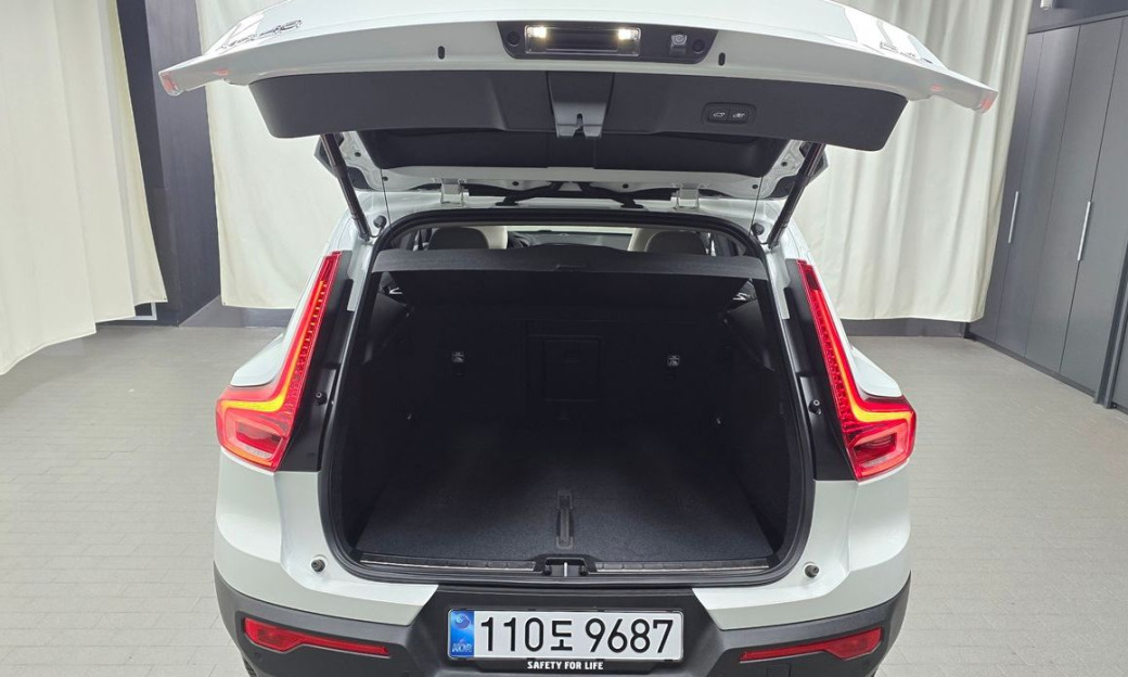 Volvo XC40 B4 Ultra Bright, 2025