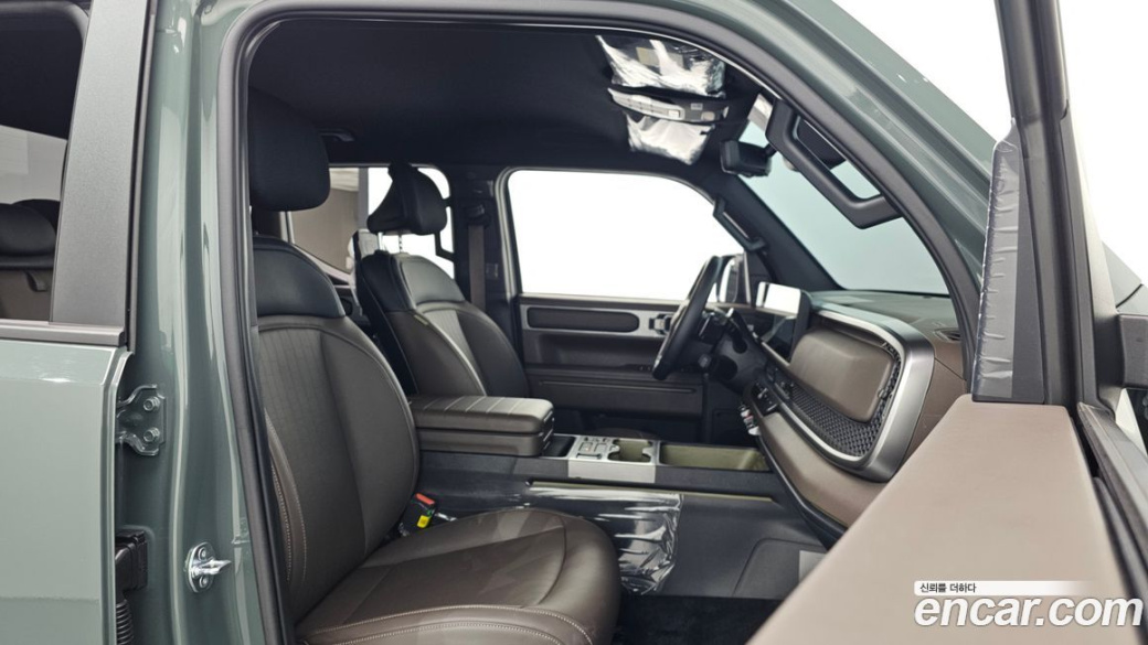 Kia Tasman 2.5T Gasoline 4WD, 2026