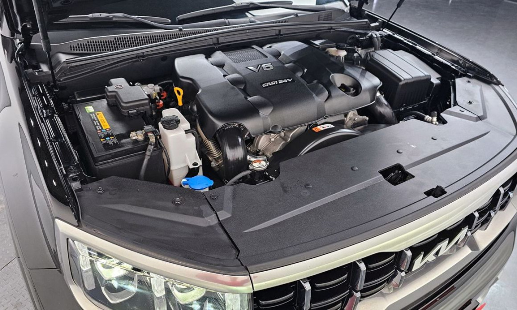 Kia Mohave Diesel 3.0 4WD 6-Seater, 2022