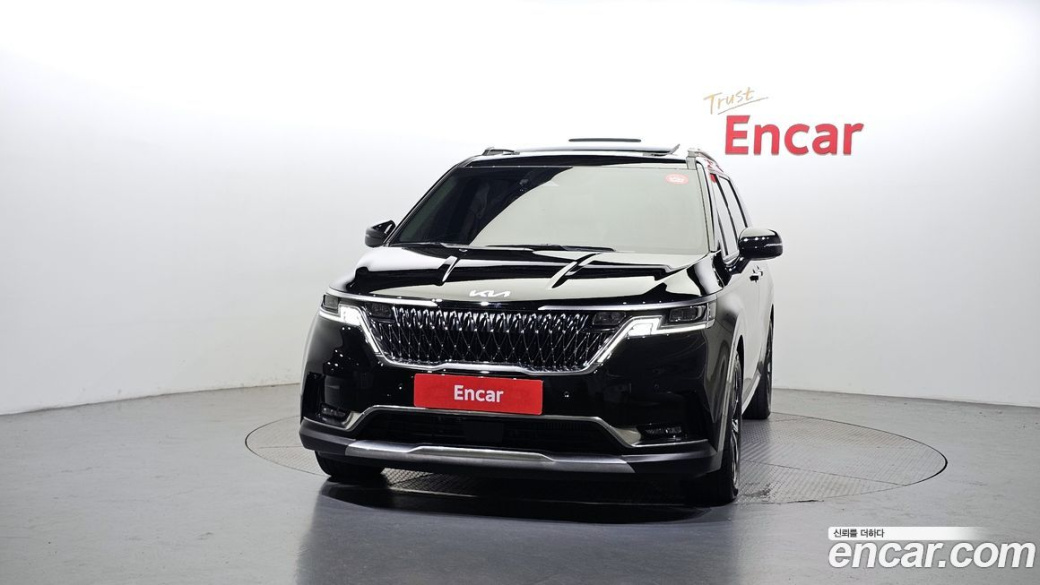 Kia Carnival 7-Seater Signature, 2023