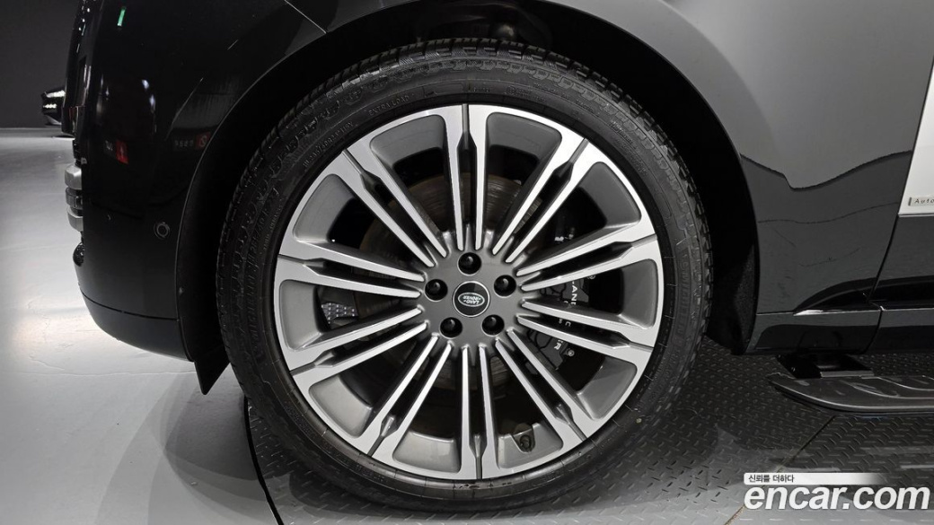 Land Rover Range Rover P530 Autobiography Long Wheel Base, 2025