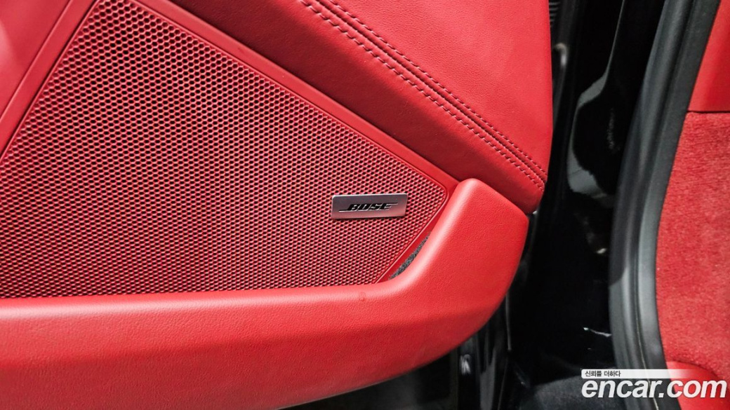 Porsche 911 Carrera 4 GTS, 2023