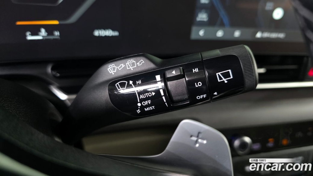 Kia Carnival 9-Seater Prestige, 2024