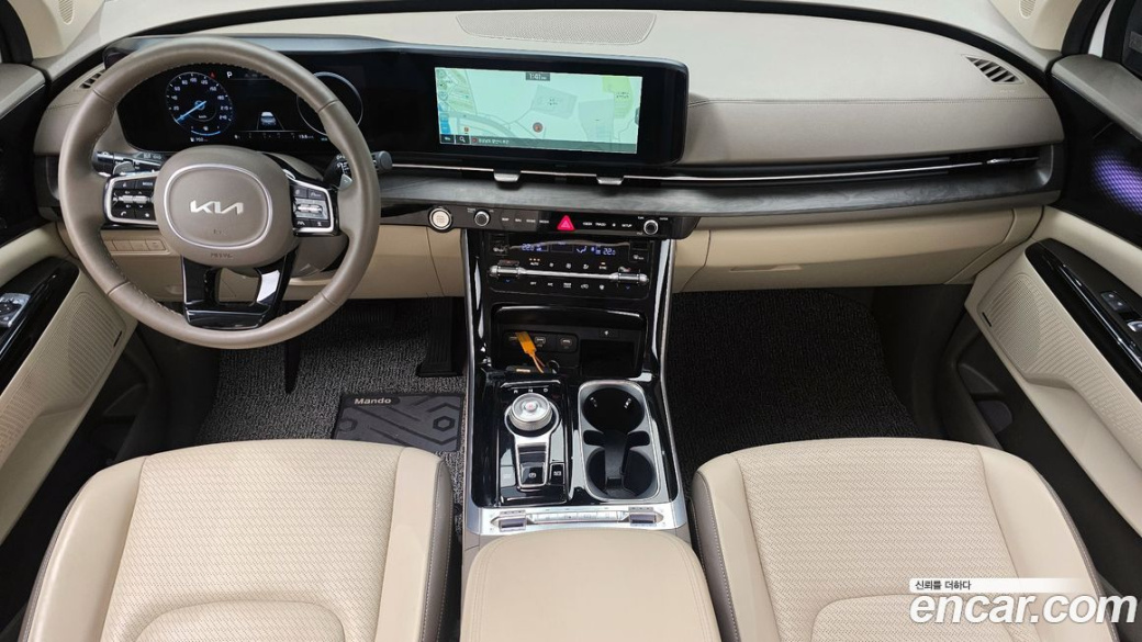 Kia Carnival 7-Seater Signature, 2023