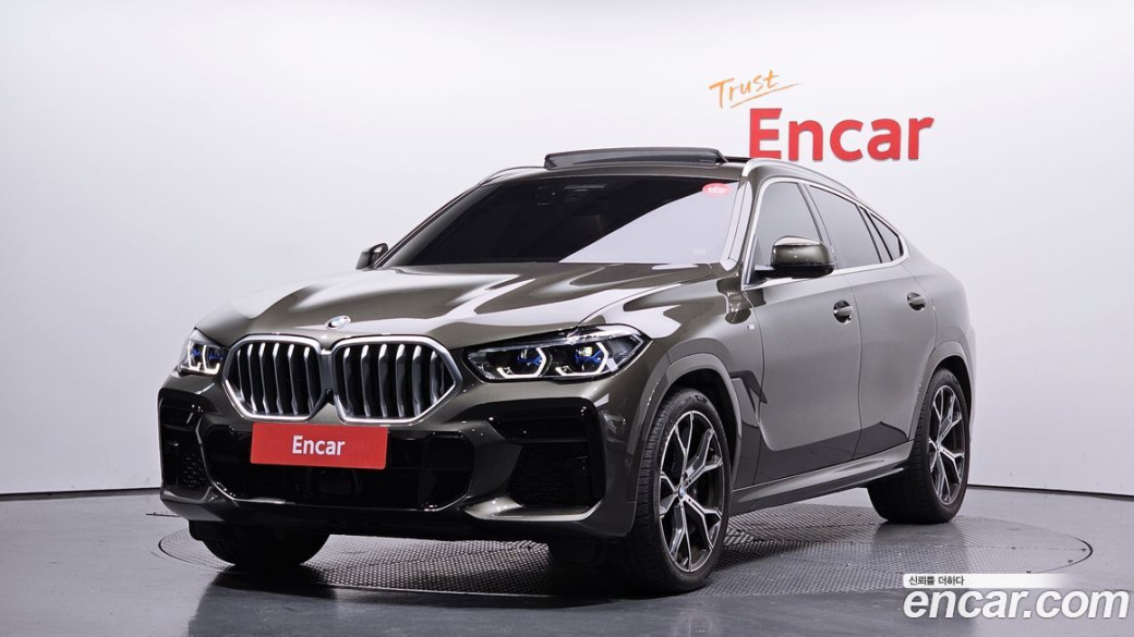 BMW X6 xDrive40i M Sport, 2022