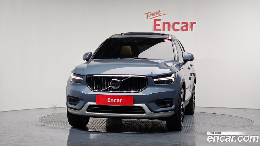 Volvo XC40 B4 Inscription, 2022