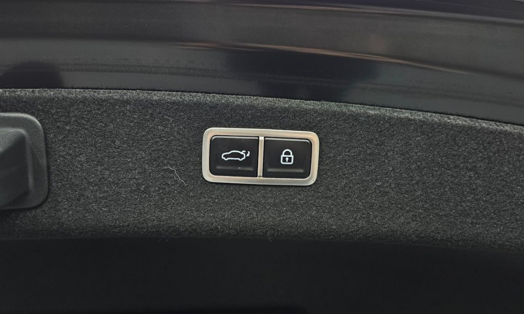 Genesis G80 Gasoline 2.5 Turbo AWD, 2024