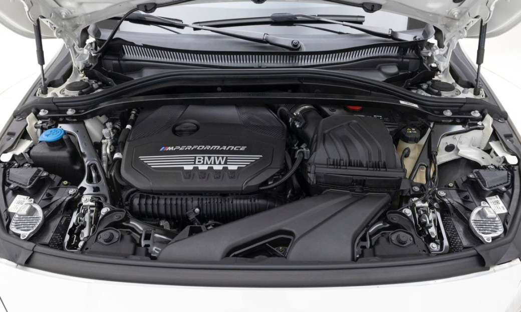 BMW 1-Series M135i xDrive, 2024