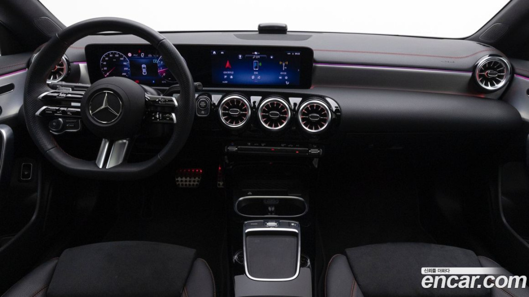 Mercedes-Benz CLA-Class CLA250 4MATIC, 2025