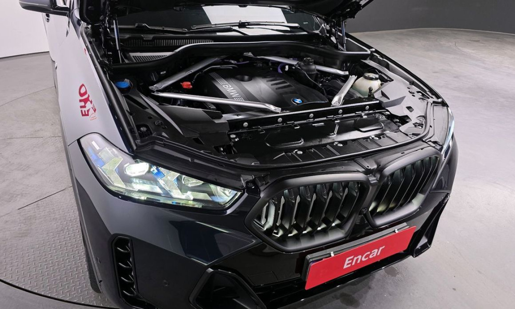 BMW X6 xDrive40i M Sport, 2024