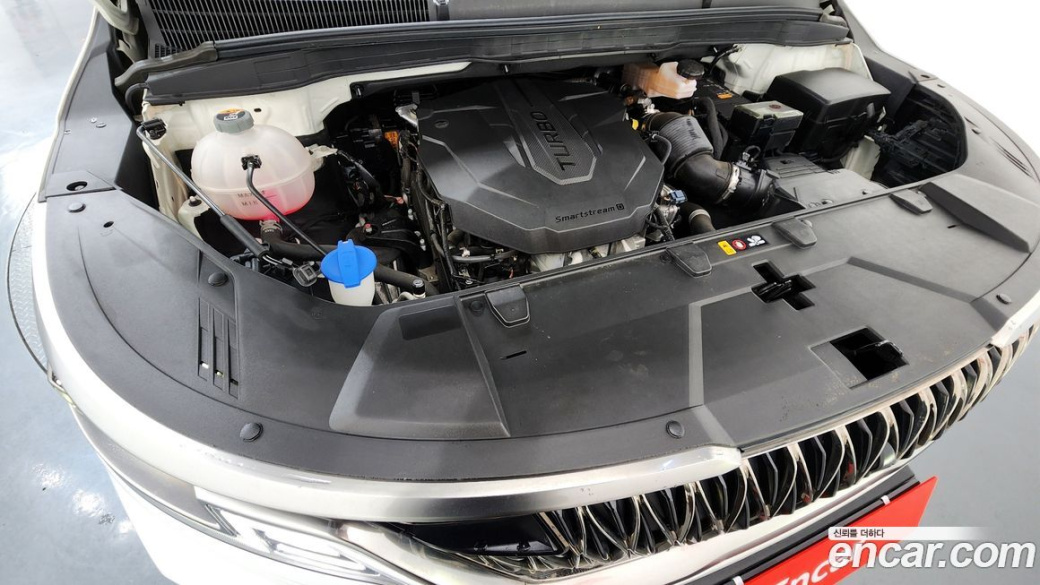 Kia Carnival 9-Seater Signature, 2023