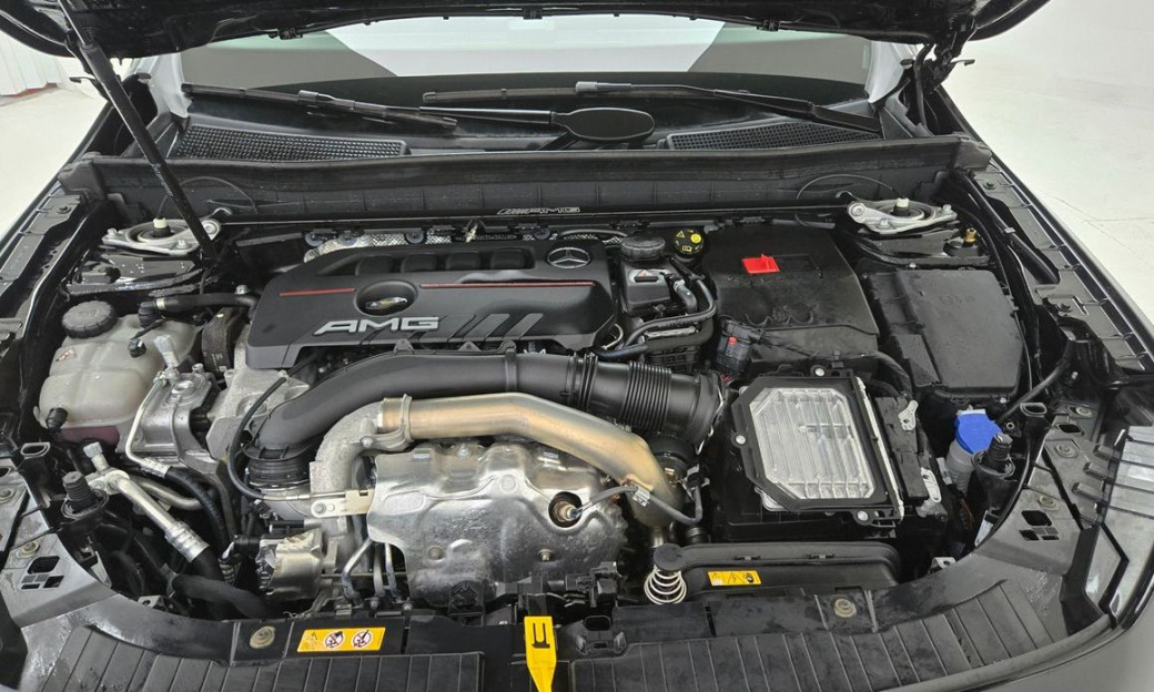 Mercedes-Benz GLB-Class AMG GLB35 4MATIC, 2025