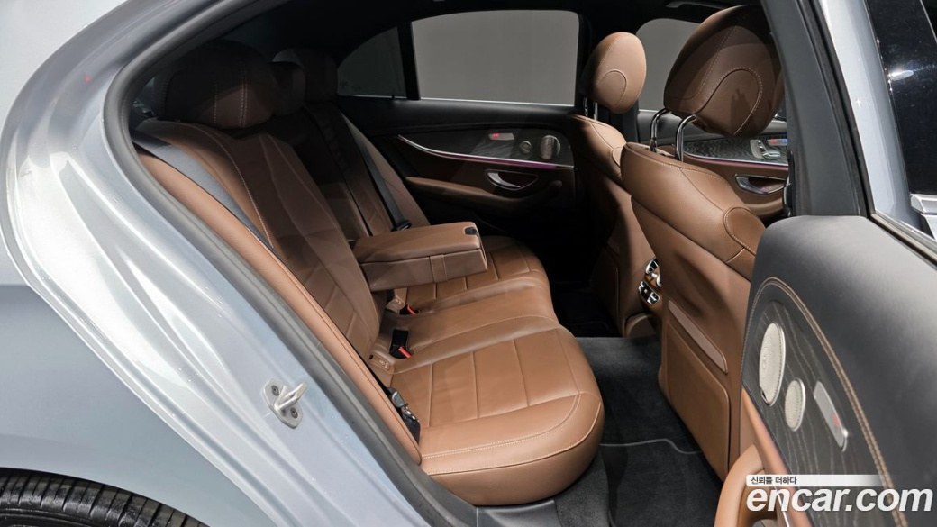 Mercedes-Benz E-Class E350 4MATIC Avantgarde, 2022