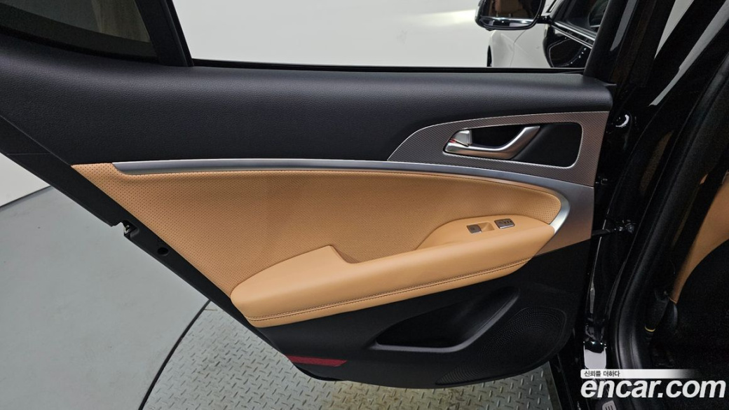 Genesis G70 Gasoline 2.0T 2WD, 2022