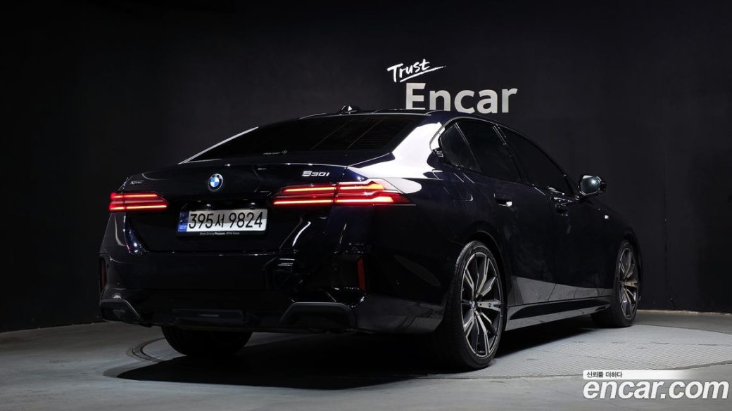 BMW 5-Series 530i xDrive M Sport, 2024