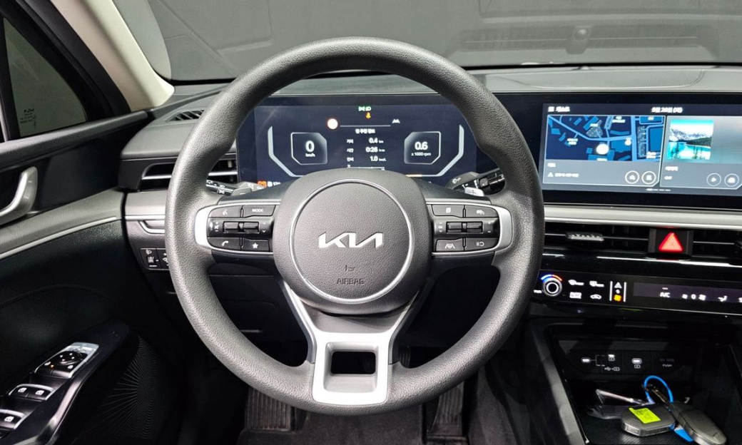 Kia K5 2.0, 2024