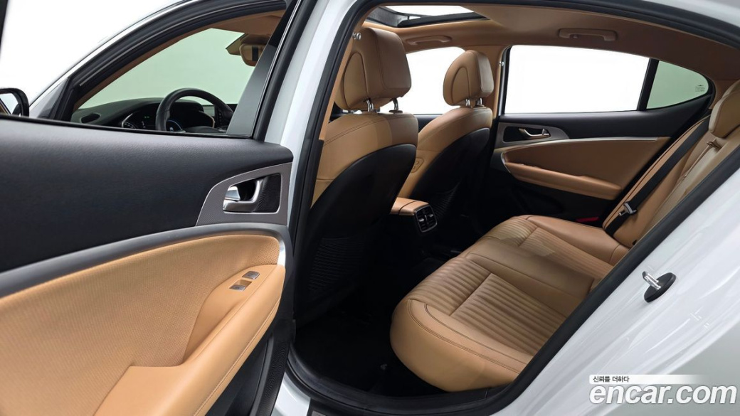 Genesis G70 Gasoline 2.0T 2WD, 2021