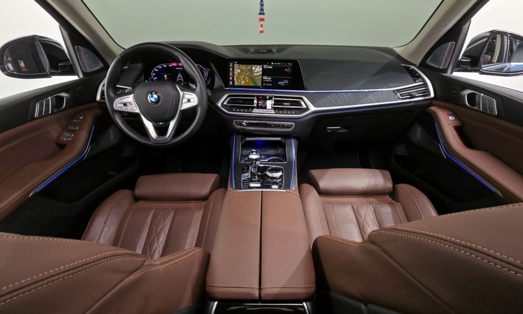 BMW X7 xDrive 40d Design Pure Excellence 7-Seater, 2022
