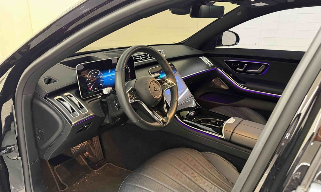 Mercedes-Benz S-Class S350 d 4MATIC, 2025
