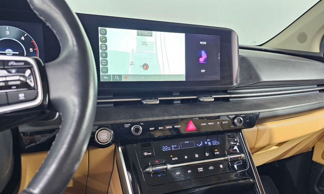 Kia Carnival 9-Seater Noblesse, 2023