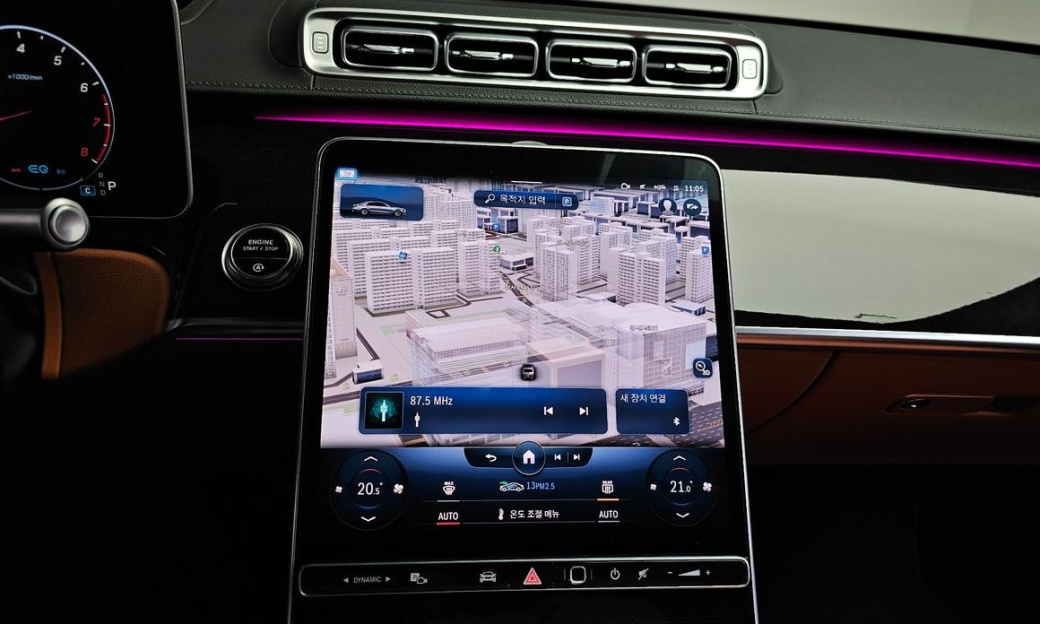 Mercedes-Benz S-Class S500L 4MATIC, 2022