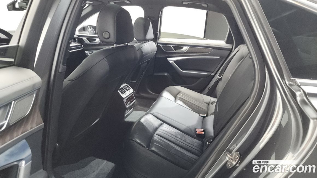 Audi A6 45 TFSI Quattro Premium, 2022