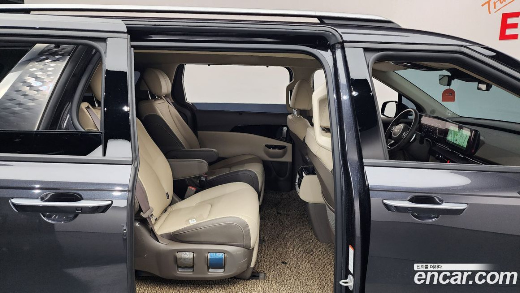 Kia Carnival 7-Seater Noblesse, 2022